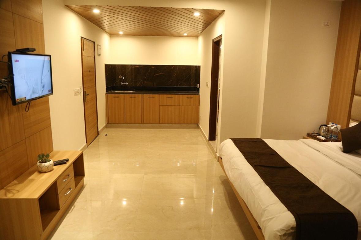 Hotel Shining Hills Mussoorie Exterior foto